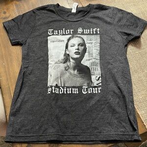 Taylor Swift Reputation Tour T-Shirt Child Medium